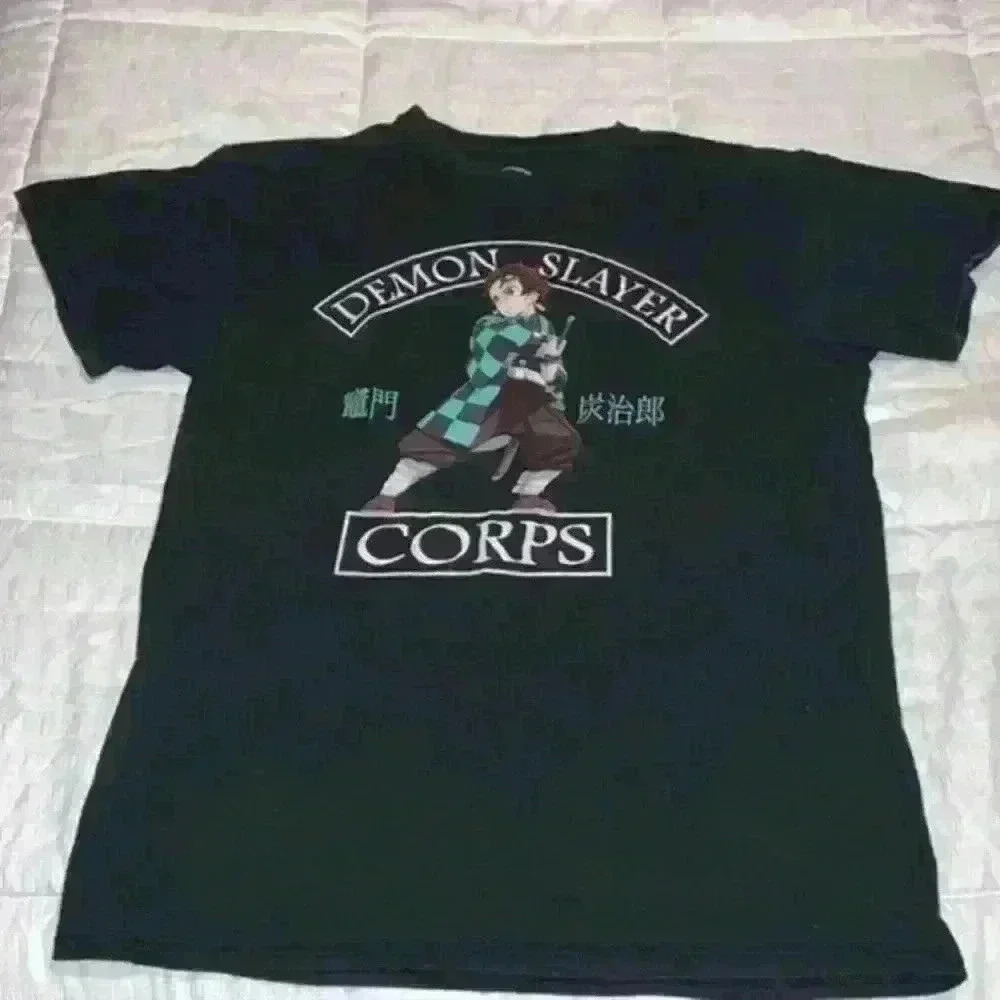 Demon slayer t shirt size M